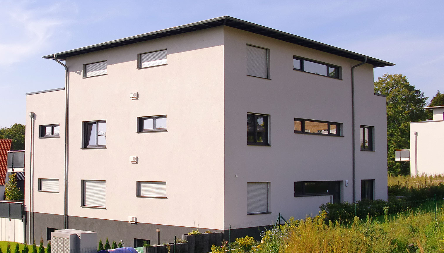 EWA-Wohnhaus-Apartment-Hausbau-Berlin-Brandenburg-Potsdam-Seitenansicht EWA-Wohnhaus Apartment Hausbau Berlin Brandenburg Potsdam Seitenansicht